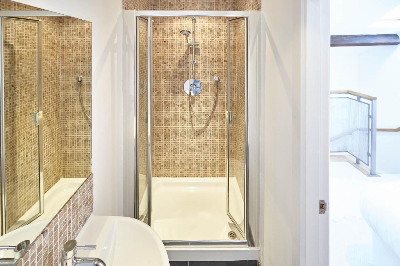 سكرابورو Host & Stay - Penthouse Pad المظهر الخارجي الصورة